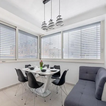 Krempy Apartment